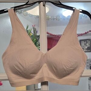 Warners "all you need" Seamless Comfort Bra Nude Beige Wireless RN36543 Medium